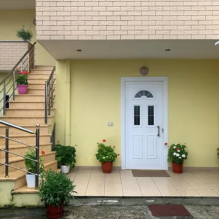 Pasho'S House Apartment Darezeze e Re Exterior photo